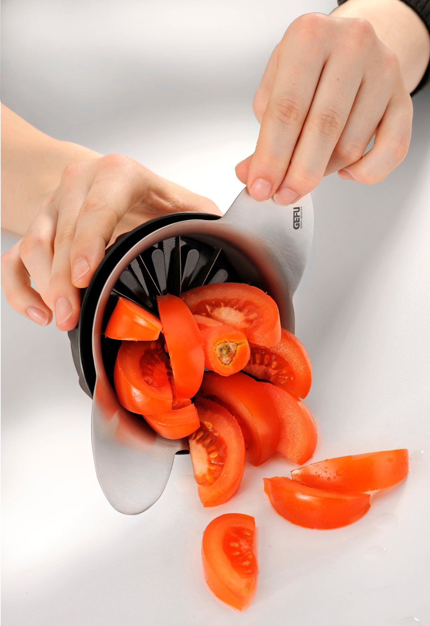 Tomato and Apple Slicer - POMO